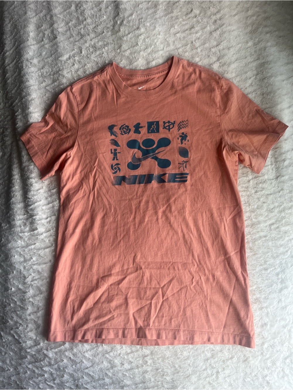 Nike Coral Tee with Navy Graphic Logo